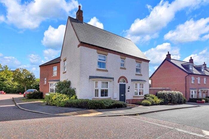 3 Bedroom Detached House For Sale In Pickerings Avenue, Measham, DE12