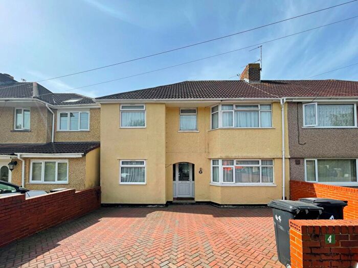 6 Bedroom Semi-Detached House To Rent In Dryleaze Road, Stapleton, Bristol, BS16