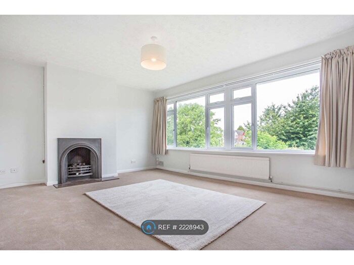 2 Bedroom Flat To Rent In Westover Road, Bristol, BS9