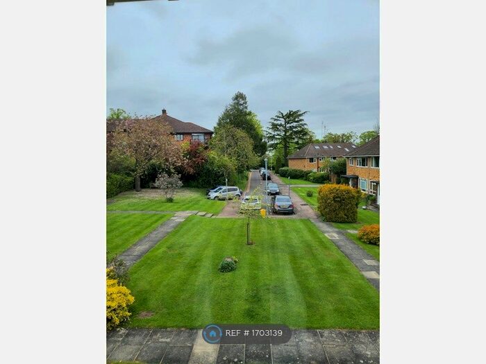 2 Bedroom Maisonette To Rent In Fir Tree Court, Elstree, WD6