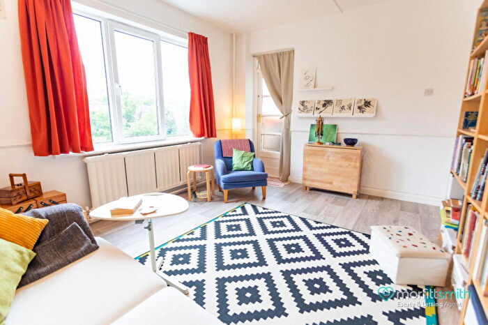 2 Bedroom Apartment To Rent In Regent Court, Bradfield Road, S6