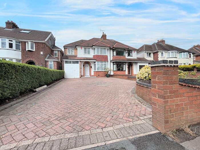 5 Bedroom Semi-Detached House For Sale In Bridle Lane, Streetly, Sutton Coldfield, B74