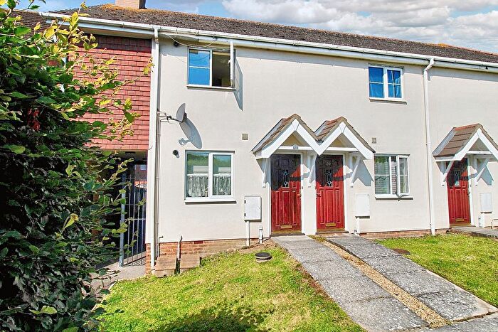 2 Bedroom Flat For Sale In Beaulieu Drive, Stone Cross, BN24