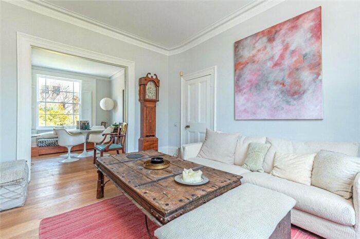 1 Bedroom Flat To Rent In St Pauls Crescent, Camden, NW1