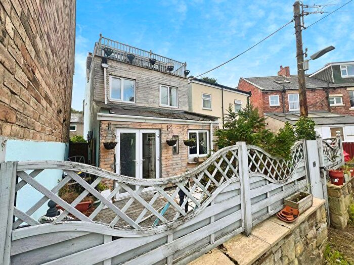4 Bedroom Semi-Detached House For Sale In Hagg Bank, Wylam, NE41