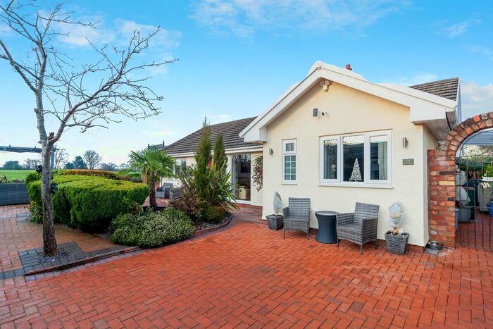 3 Bedroom Bungalow For Sale In Parc Capel, Lixwm, Holywell, Flintshire, CH8