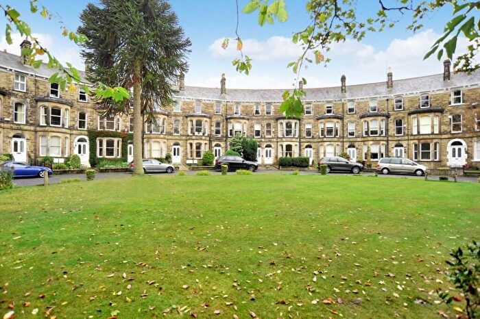 2 Bedroom Apartment To Rent In Royal Crescent, Harrogate, HG2