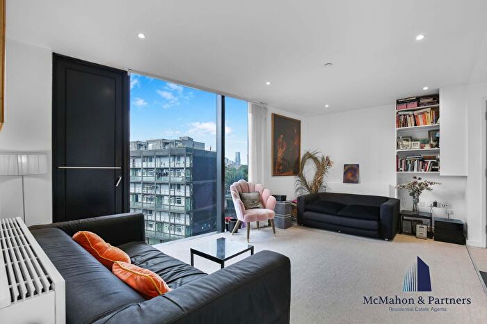 2 Bedroom Flat For Sale In Walworth Road, London, London, London, SE1
