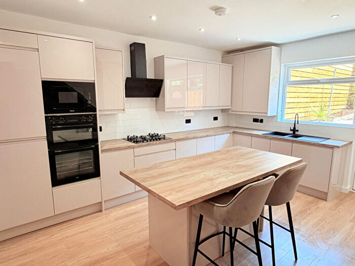 3 Bedroom Terraced House For Sale In Sand Street, Stalybridge, SK15
