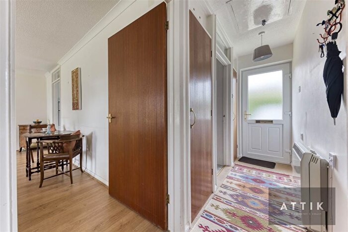 2 Bedroom Detached Bungalow For Sale In The Limes, London Road, Halesworth, IP19