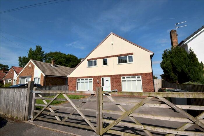 4 Bedroom Detached House To Rent In Woodhall Croft, Stanningley, Pudsey, LS28