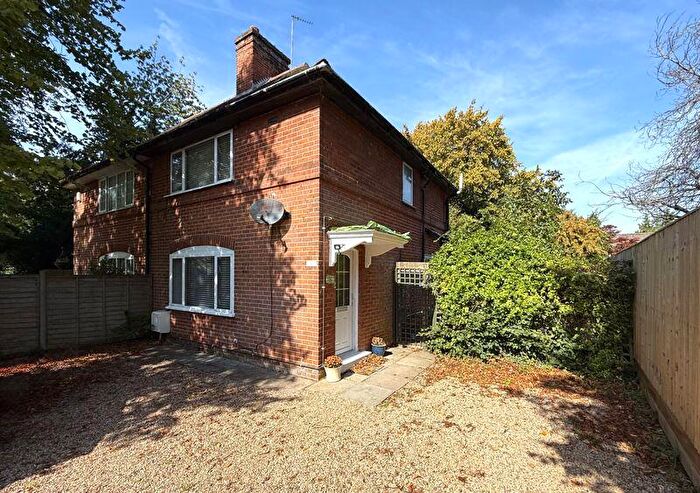 2 Bedroom End Of Terrace House For Sale In London Road, Oxford, OX3