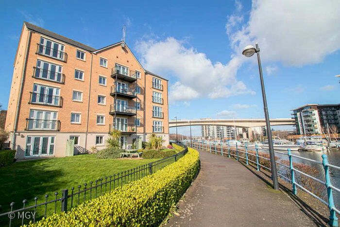 2 Bedroom Flat To Rent In The Anchorage, Penarth, CF64