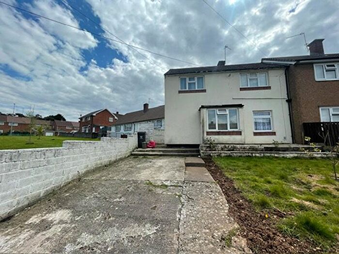 2 Bedroom Property To Rent In Cannington Ave, Llanrumney, Cardiff, CF3