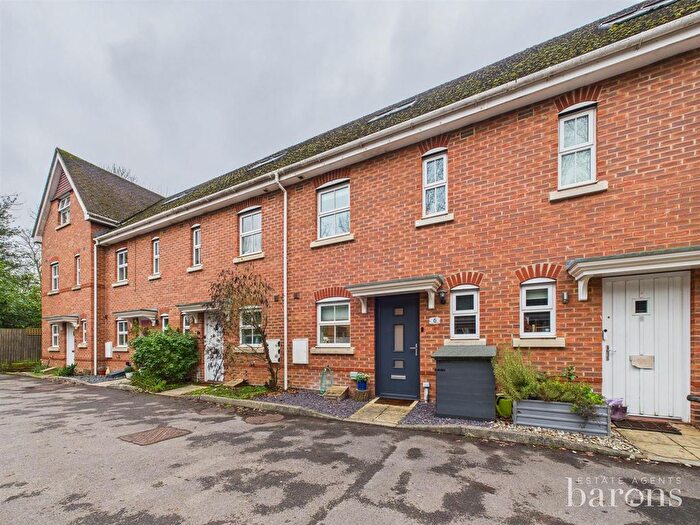 3 Bedroom Terraced House For Sale In Hams Corner, Sherfield-On-Loddon, Hook, RG27