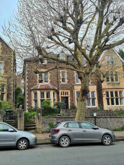 4 Bedroom Flat To Rent In Redland Road – First Floor Flat Ref, BS6