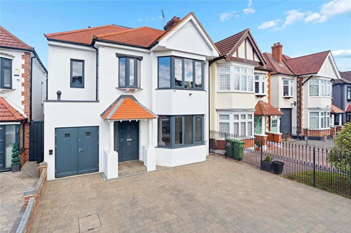 4 Bedroom Semi-Detached House For Sale In Emerson Drive, Hornchurch, RM11