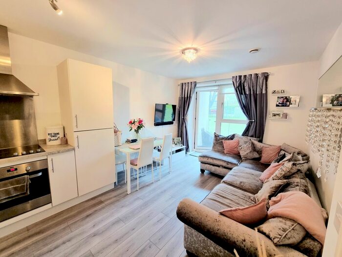 1 Bedroom Flat To Rent In Elstree Way, Borehamwood, WD6