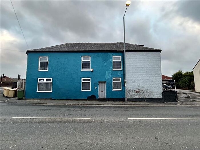 3 Bedroom End Of Terrace House For Sale In - Church Street, Westhoughton, Bolton, BL5