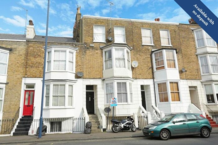 1 Bedroom Flat To Rent In St. Augustines Road, Ramsgate, CT11