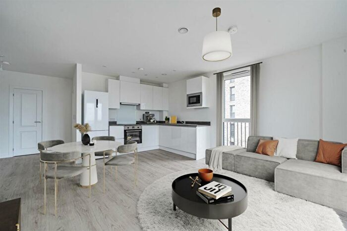2 Bedroom Apartment To Rent In Belgrave Village, Birmingham, B12