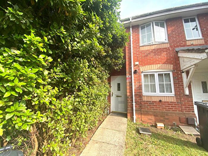 1 Bedroom Flat To Rent In Carrington Road, Hamilton, Leicester, LE5