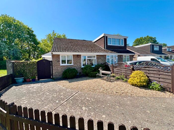 2 Bedroom Semi-Detached Bungalow For Sale In Monarch Way, West End, Southampton, SO30