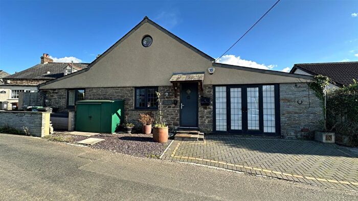 3 Bedroom Detached House For Sale In Coads Green, Launceston, PL15