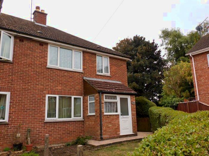 3 Bedroom Semi-Detached House To Rent In Sandringham Road, King's Lynn, PE30