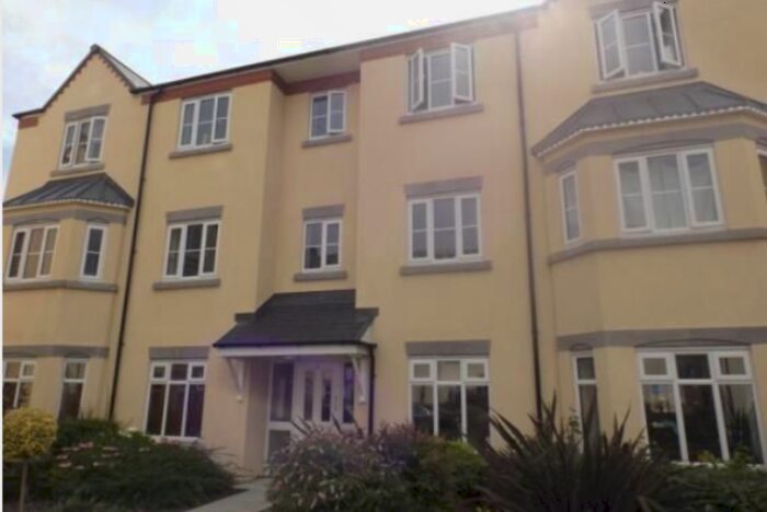 2 Bedroom Flat For Sale In Strydn Wennol, Ruthin, Denbighshire, LL15
