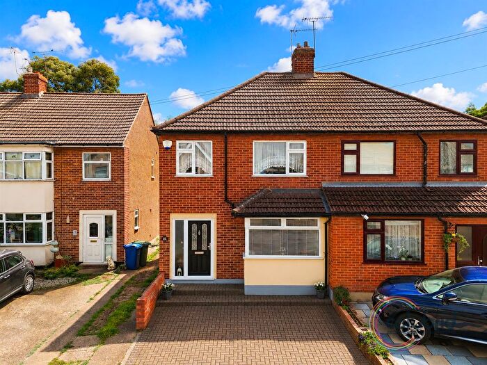 3 Bedroom Semi Detached House For Sale In Prospect Avenue, Stanford-Le-Hope, SS17