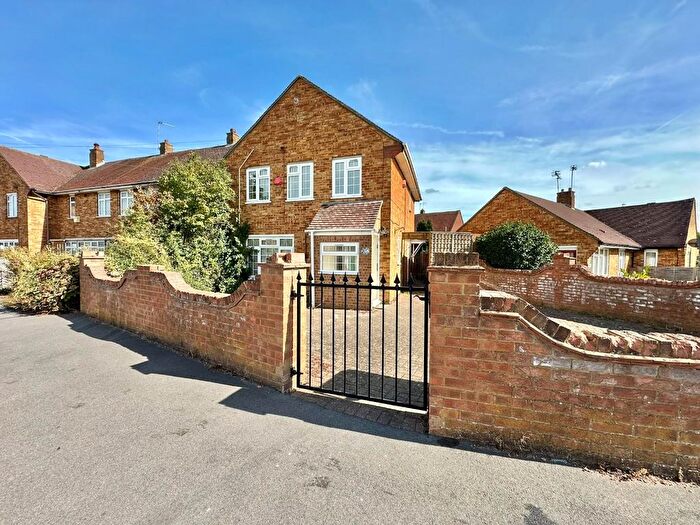 3 Bedroom Property For Sale In Corwell Lane, Uxbridge, UB8