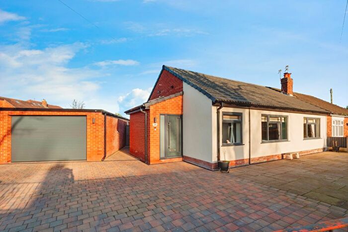 3 Bedroom Semi Detached House For Sale In Mayfield Avenue, Widnes, Cheshire, WA8