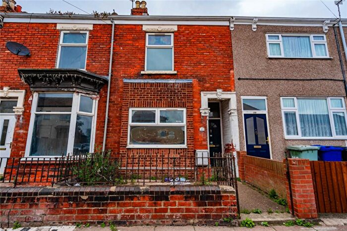 2 Bedroom Terraced House For Sale In Oxford Street, Grimsby, Lincolnshire, DN32