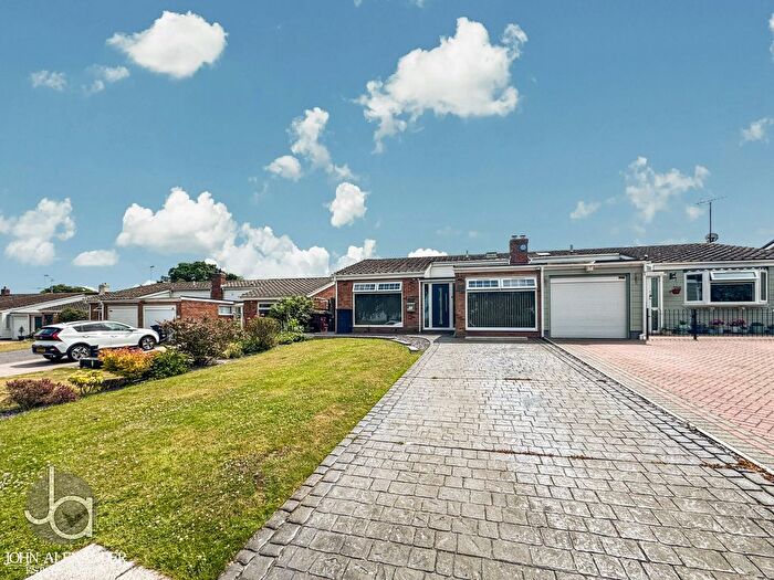 3 Bedroom Semi-Detached Bungalow For Sale In Partridge Close, Great Oakley, CO12