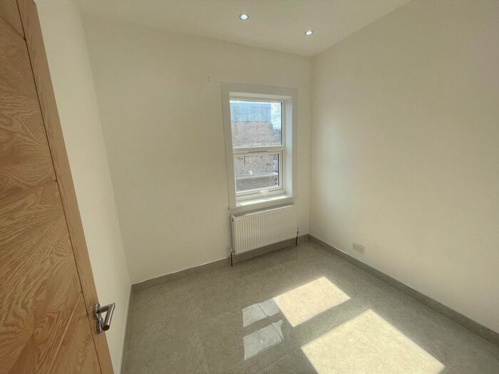 1 Bedroom Flat To Rent In Ley Street, Ilford, IG1