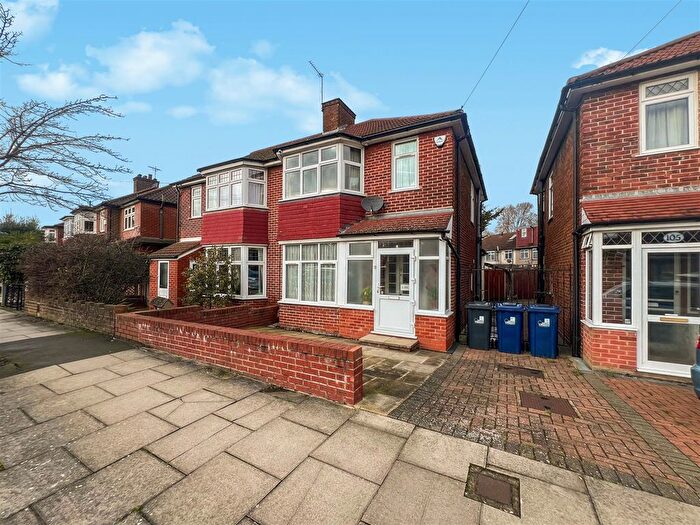 3 Bedroom Semi Detached House For Sale In Ashness Gardens, Greenford, UB6