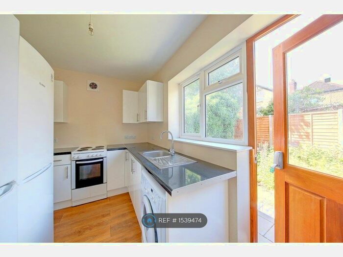 5 Bedroom Semi-Detached House To Rent In Canbury Park Road, Kingston Upon Thames, KT2