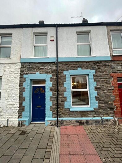 3 Bedroom Apartment To Rent In Sanquhar Street, Cardiff, CF24