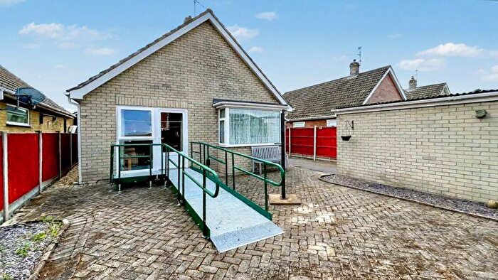 2 Bedroom Detached House For Sale In Meadowlake Crescent, Lincoln, LN6