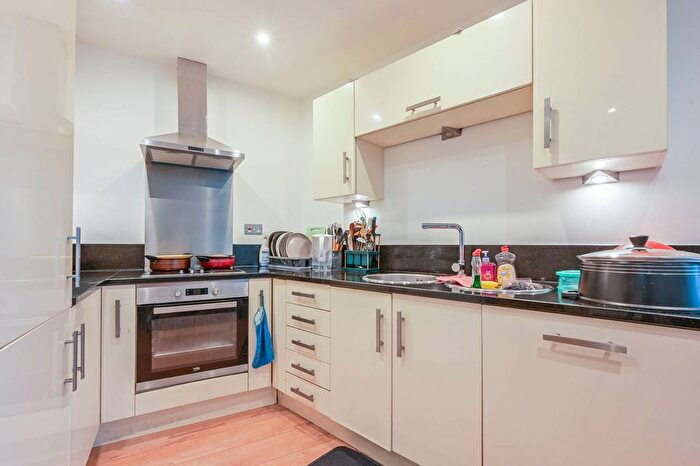 2 Bedroom Flat For Sale In Albert Basin Way, Gallions Reach, London, E16