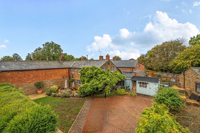 3 Bedroom Cottage For Sale In Keys Lane, Priors Marston, CV47