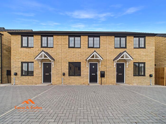 3 Bedroom Terraced House To Rent In Bancroft Close, Earby, BB18