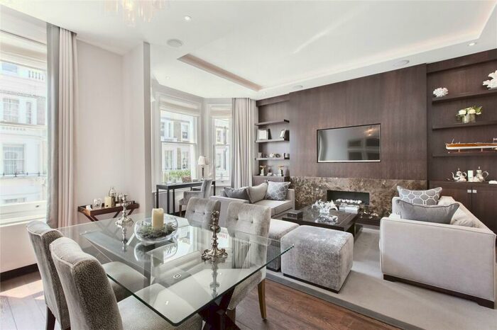 2 Bedroom Apartment To Rent In Westgate Terrace, London, SW10