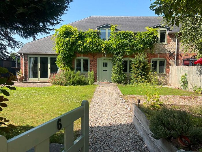 3 Bedroom End Of Terrace House For Sale In West Farm Barns, Knook, Knook, BA12