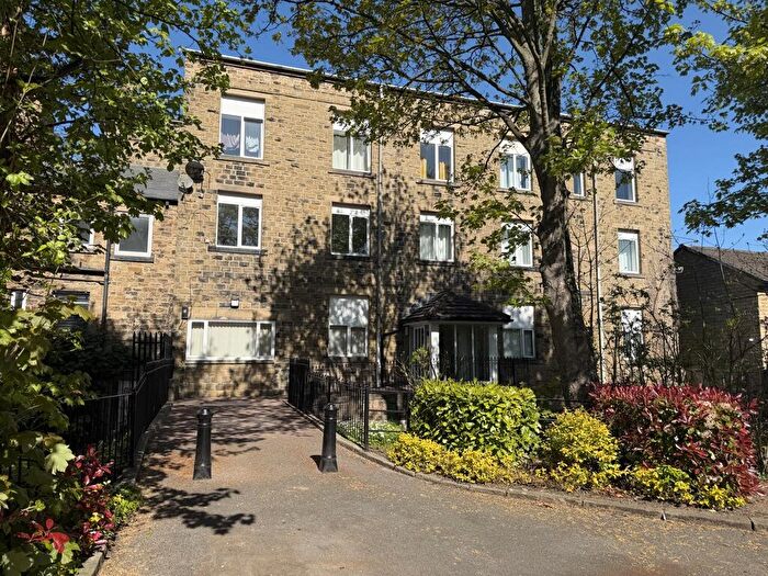 2 Bedroom House To Rent In Flat, Dearne Court House, Wakefield Road, Huddersfield, Scissett, HD8