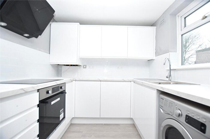 1 Bedroom Apartment To Rent In Selhurst Road, London, SE25
