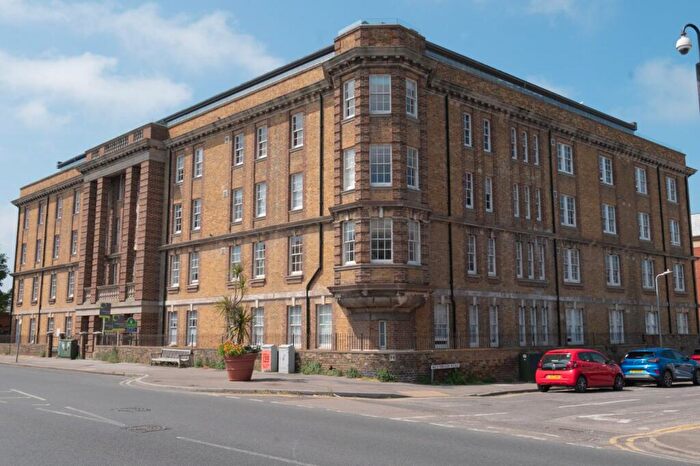 2 Bedroom Flat For Sale In Canterbury Road, Margate, CT9