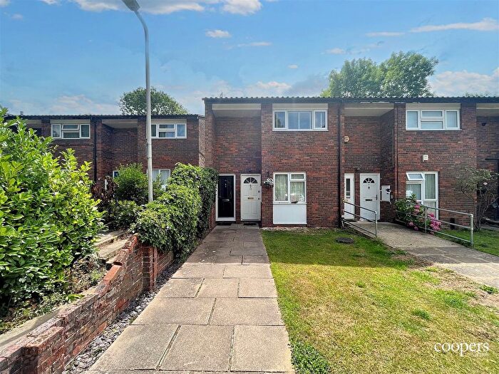 1 Bedroom Maisonette To Rent In Standale Grove, Ruislip, HA4