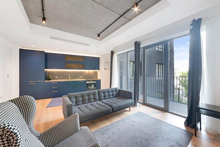 1 Bedroom Flat To Rent In Agar House, Goodluck Hope, London, E14